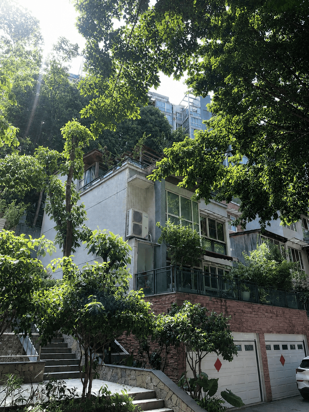 张掖岛居岁月从容升级：小小岛老别墅加装蒂升悦行款电梯